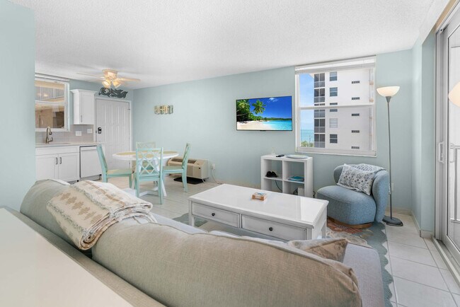 Building Photo - 5700 Bonita Beach Rd SW