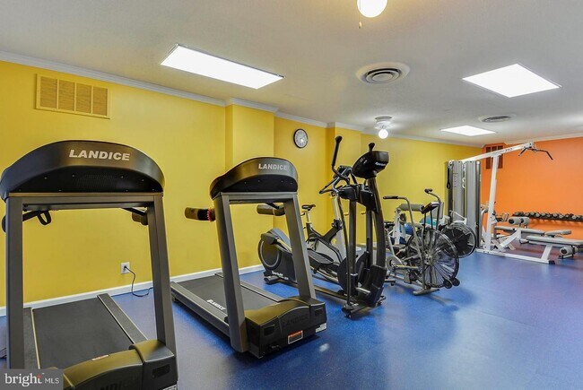 Foto del edificio - 9039 Sligo Creek Pkwy