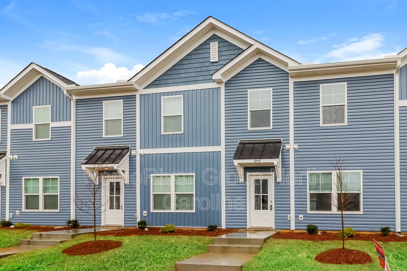 Foto principal - 109 Dogwood Village Trl, Unit C