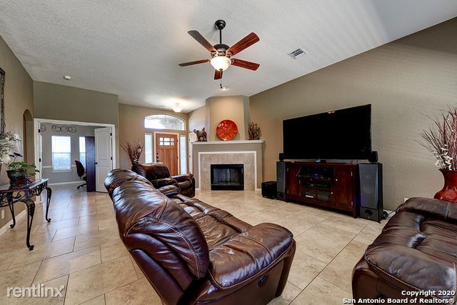 Foto del edificio - 3 br, 2 bath House - 8520 Woodcliff Blvd