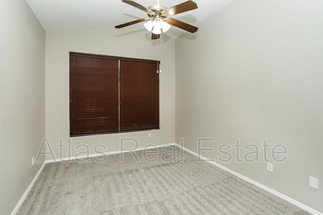 Building Photo - 1715 Watercreek Dr