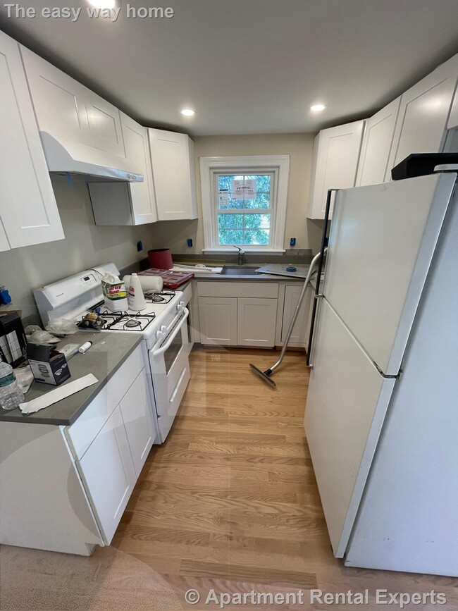 Building Photo - Porter Sq 2BR - Parking Included - Total Reno