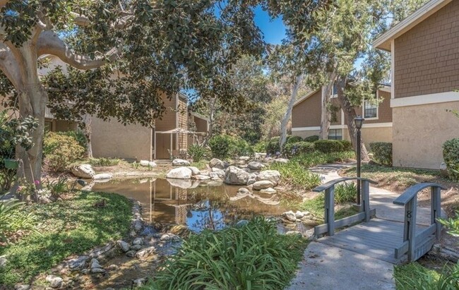 Building Photo - 29 Lakepines
