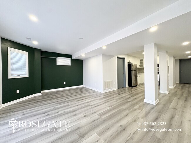 Photo du bâtiment - Pet-Friendly Walkout 2-Bedroom Basement Apartment with In-Unit Laundry – Welland