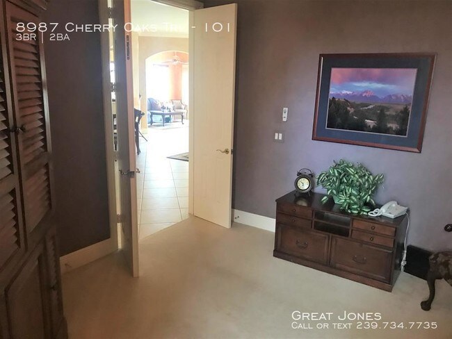 Building Photo - 8987 Cherry Oaks Trl