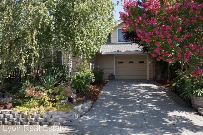 Building Photo - 4 br, 3 bath House - 2919 Avila Bay Place