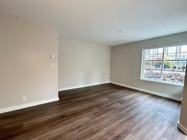 Building Photo - Capitol Hill Condominium