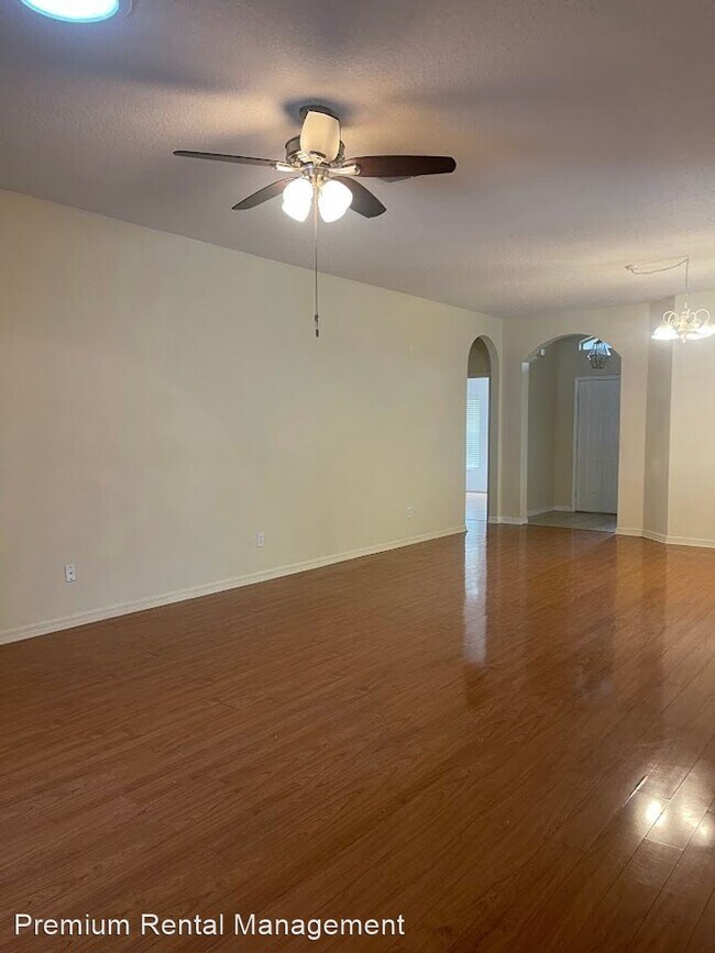 Foto del edificio - 4 br, 3 bath House - 1915 Magical Ln