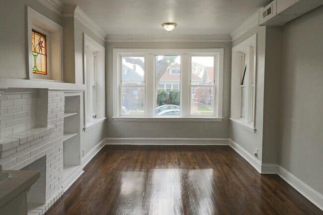 Building Photo - 6633 S Campbell Ave