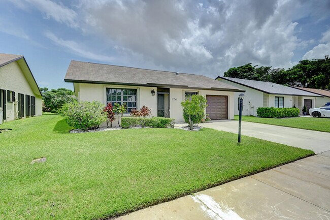 Building Photo - 2756 Carnation Ct