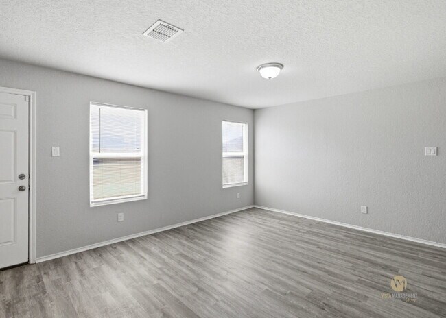Foto del edificio - 7526 Crestway Ridge