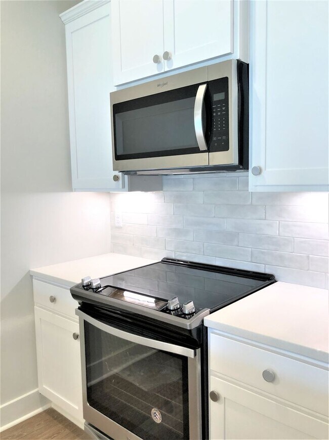 Foto del edificio - 3 Bedroom NEW Construction off Old Jeffers...