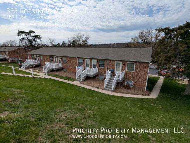 Photo - 335 Rockingham Dr Apartment