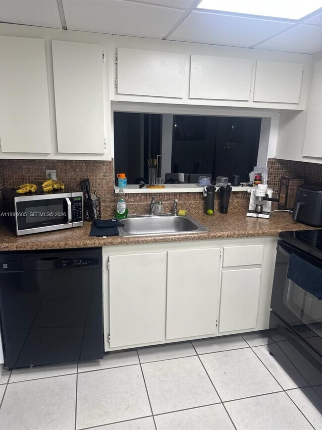 Foto del edificio - 3561 SW 117th Ave