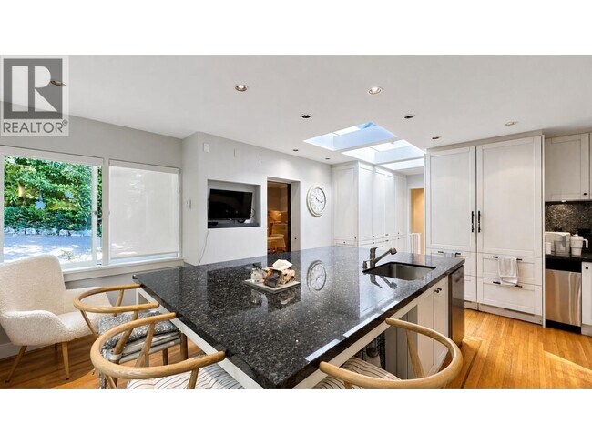 Building Photo - 4468 Stone Crescent