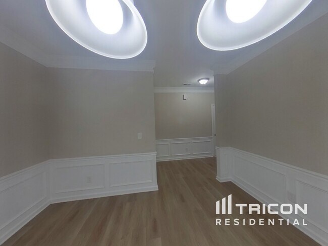 Foto del edificio - 7502 Spring Spruce Ln
