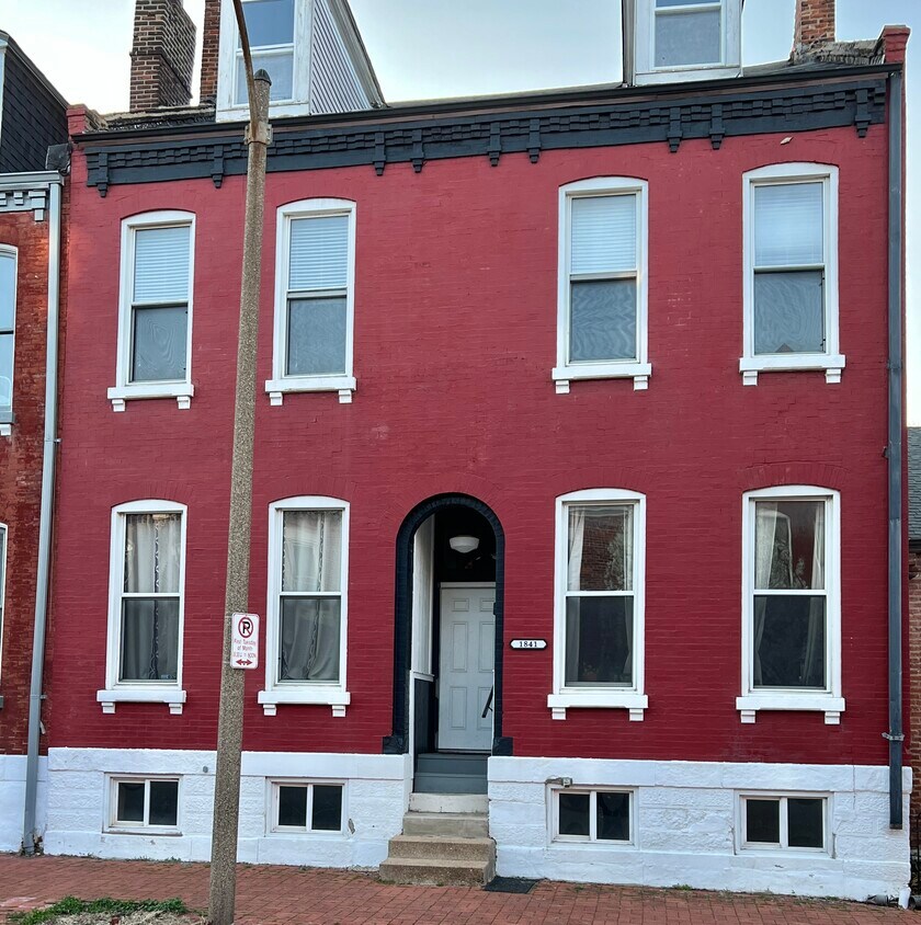 Primary Photo - 1841 S 10th St