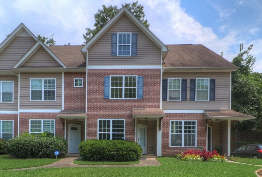Foto principal - 4682 Ernest Dr