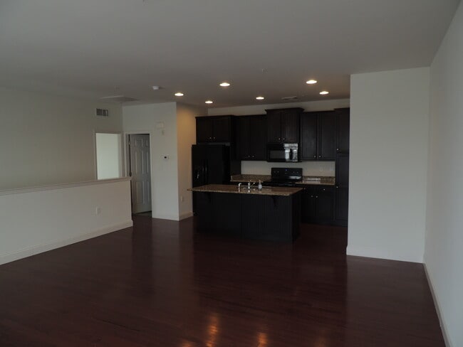 Building Photo - Walden Crossroads Apartment Homes