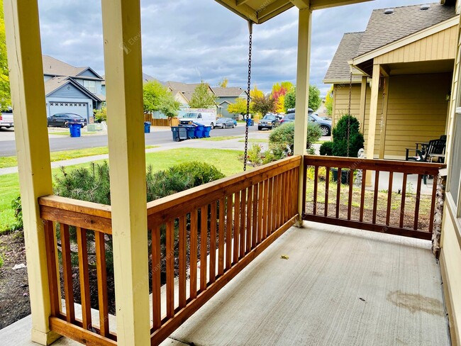 Building Photo - **Coming Soon** Large 4 BR - 2.5 BA Southe...