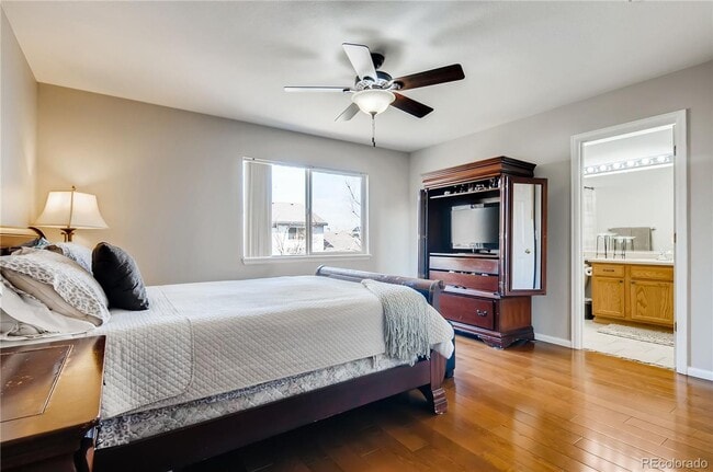Building Photo - Beautiful 4 bedroom 3.5 bathroom single fa...