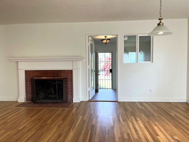 Foto del edificio - 5142 Brockbank Pl