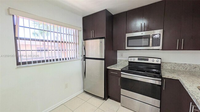 Foto del edificio - 10865 SW 112th Ave