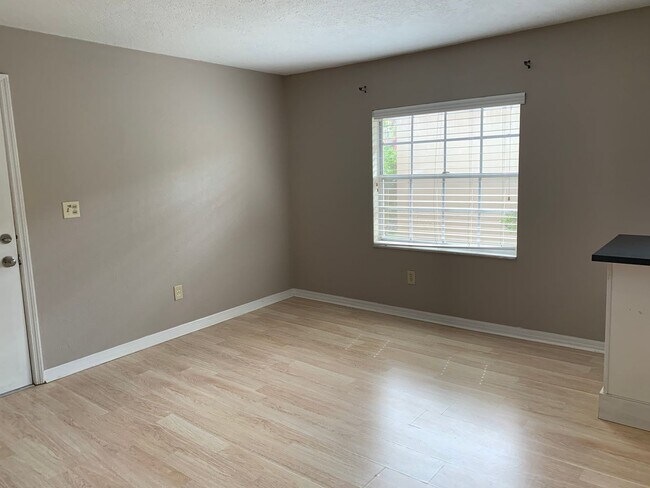 Foto del edificio - Cozy 1 Bed 1 Bath Condo in Delaney Park- Downtown Orlando