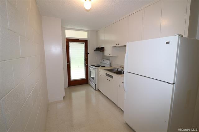 Building Photo - 1554 Liholiho St