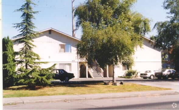 Building Photo - 1523 Walnut St