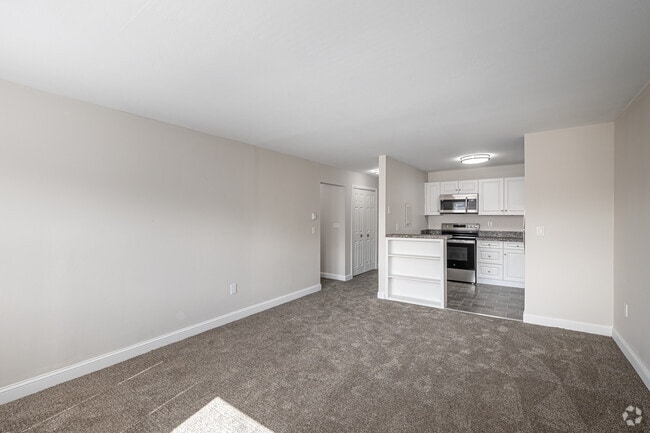 1BR, 1BA - Living Room - Holiday Manor