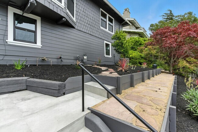 Foto del edificio - 5020 Golden Gate Ave