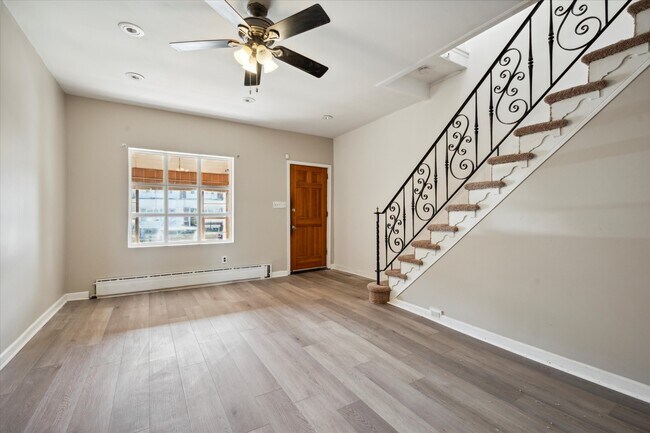 Building Photo - 6223 Spruce St