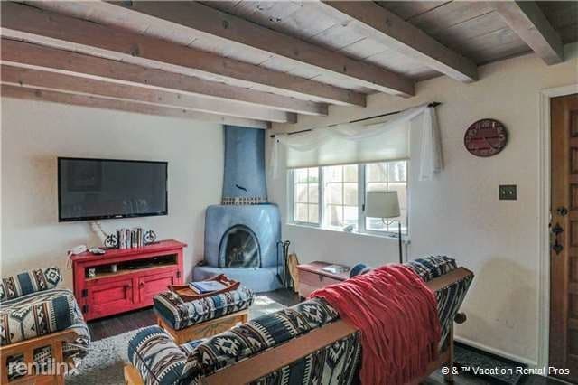 Building Photo - 612 1/2 Old Santa Fe Trl
