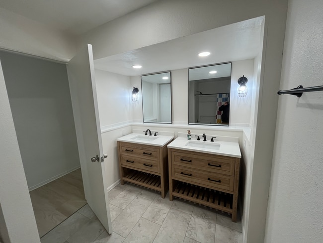 Building Photo - 616 S Harrison St