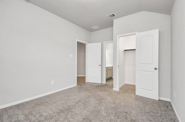 Foto del edificio - 2131 Levant Ln