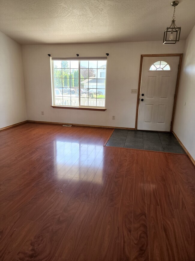 3104 Silverthorn Ln, Cheney, WA 99004 House Rental in Cheney, WA