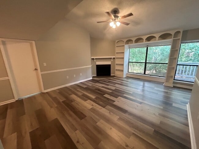 Foto del edificio - 3609 Juneau Rd