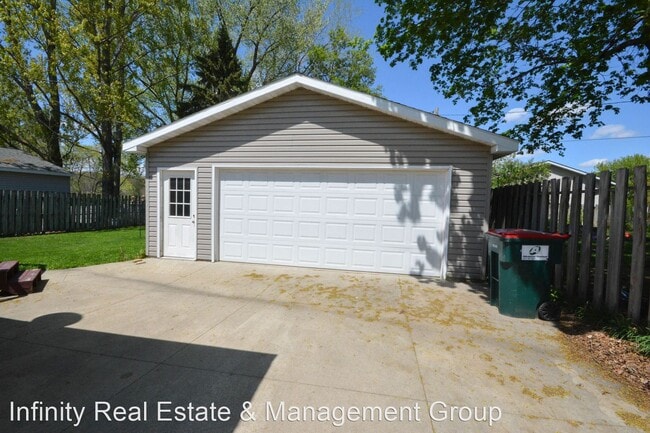 Building Photo - 3 br, 2 bath House - 3715 7th St NW