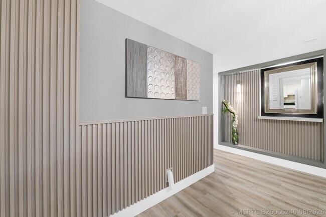 Foto del edificio - 491 Racquet Club Rd
