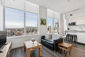 Building Photo - 1221 Macleod Trl SE