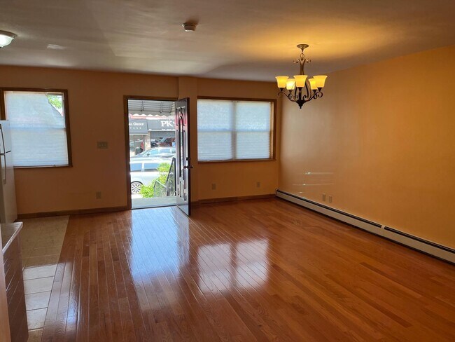 Building Photo - 3604 Avenue S