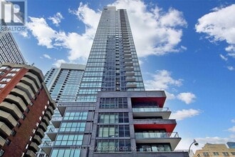 Building Photo - 159 Dundas St E