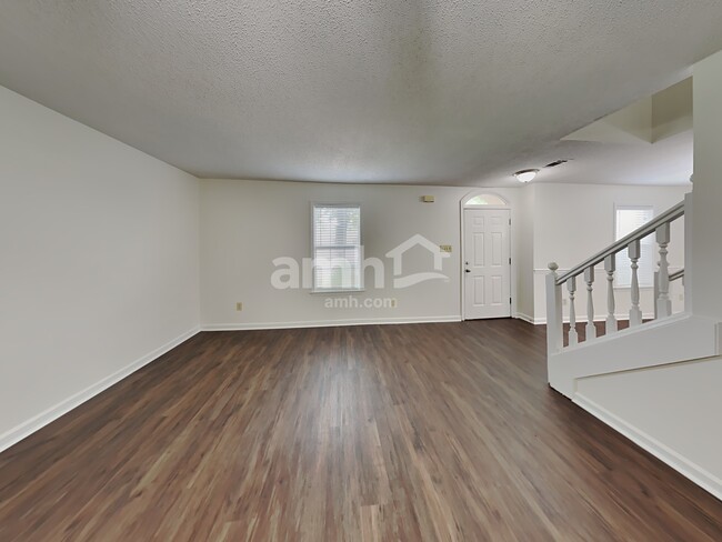 Foto del edificio - 3019 Long Bridge Cv