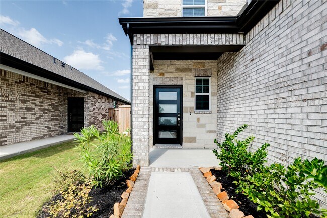 Foto del edificio - 12534 Nueces River Dr
