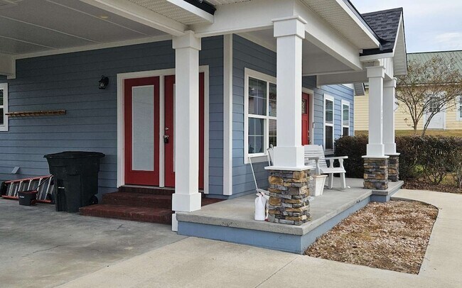 Foto del edificio - 137 SW Grand Magnolia Gln