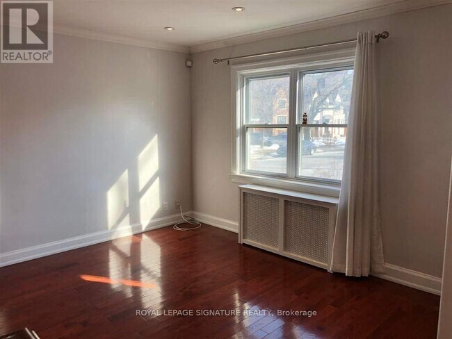 Photo du bâtiment - 40 Crofton Rd