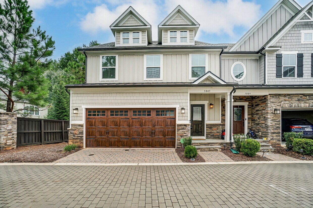 Primary Photo - 5805 Barrowlands Ct