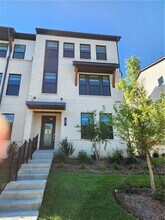 Building Photo - 20 Peeples Dr