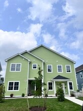 Building Photo - 43 Clay St